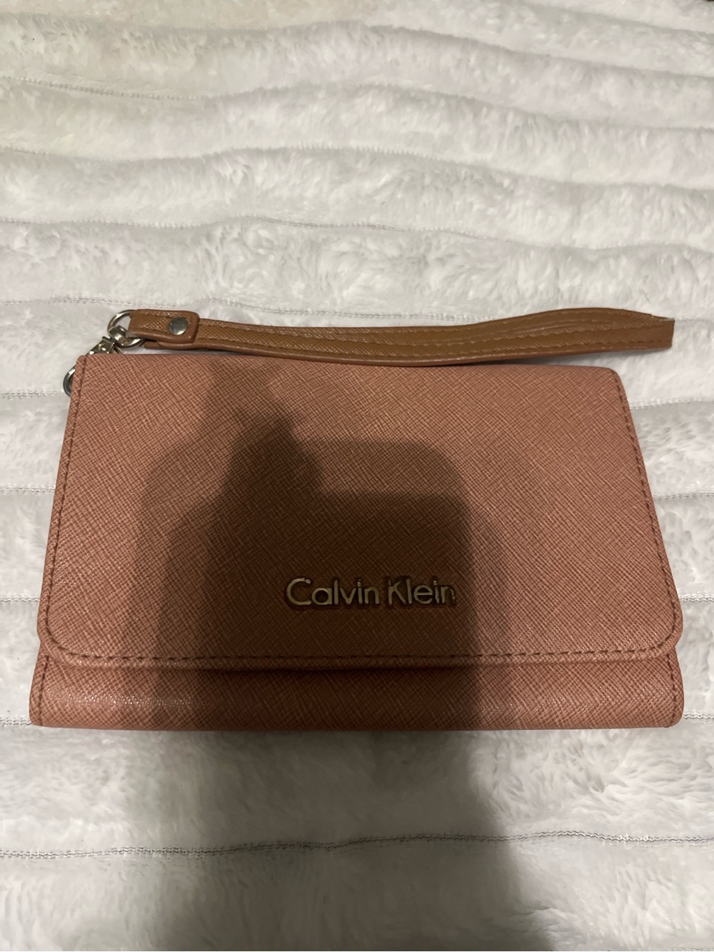Blush Pink Calvin Klein Wristlet Wallet Clutch – Used